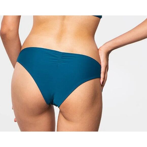 Blackbough Zoe Top Moderate Bottom Bikini 2pc Set Size S/L - Picture 12 of 12